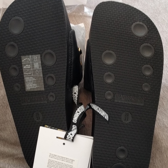 H&M x MOSCHINO SLIDES - Picture 5 of 5